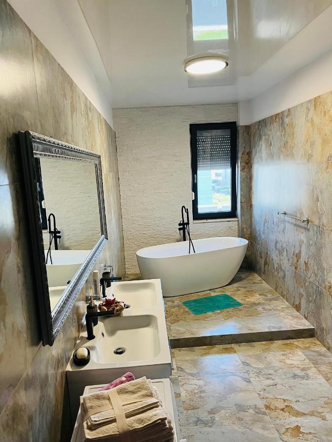 Luna House Sea Daire Navodari Dış mekan fotoğraf